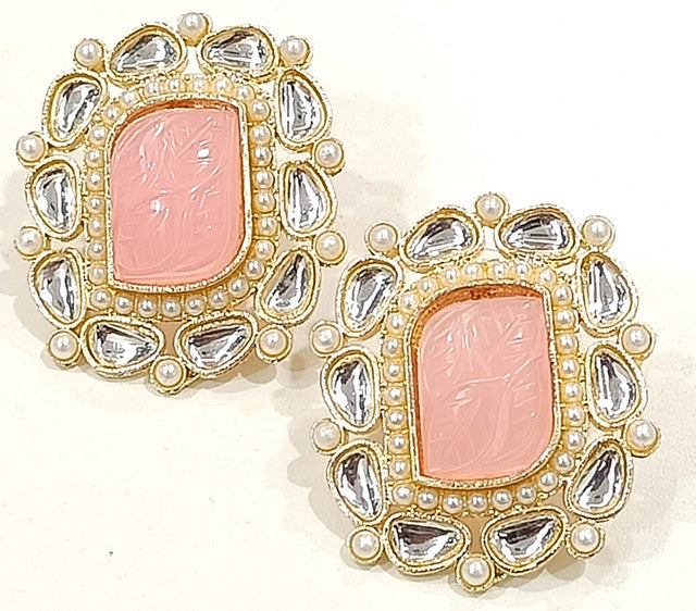 JewelMaze Gold Plated Kundan Stone Stud Earrings - 10161107PE