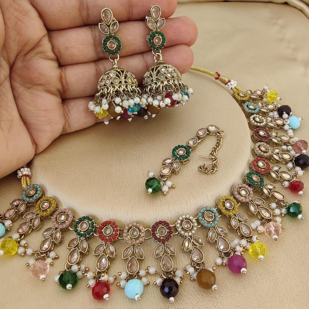 JewelMaze Gold Plated Crystal Stone And Pearls Necklace Set - 10581278GR