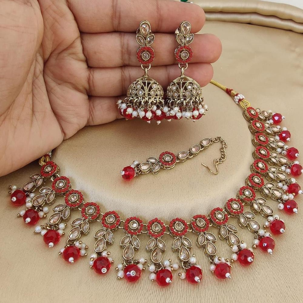 JewelMaze Gold Plated Crystal Stone And Pearls Necklace Set - 10581278GR