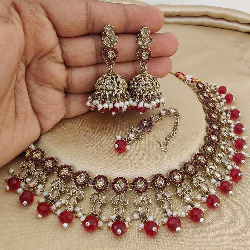 JewelMaze Gold Plated Crystal Stone And Pearls Necklace Set - 10581278GR