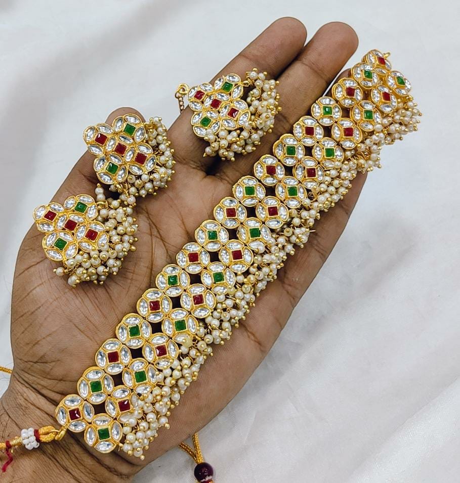 JewelMaze Gold Plated Kundan Stone And Pearls Choker Necklace Set - 10731320GR