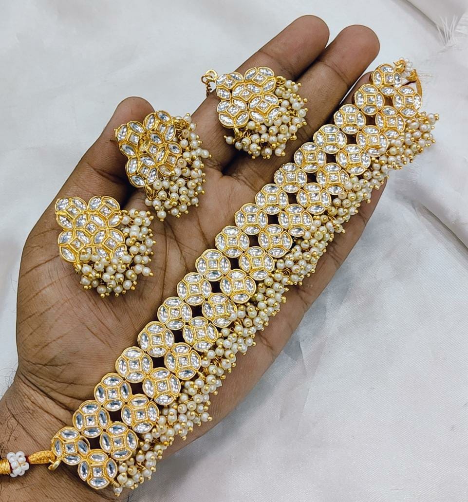 JewelMaze Gold Plated Kundan Stone And Pearls Choker Necklace Set - 10731320GR