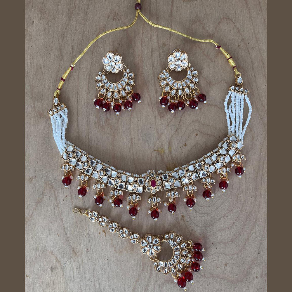 JewelMaze Gold Plated Kundan Stone And Pearls Choker Necklace Set - 10731321GR
