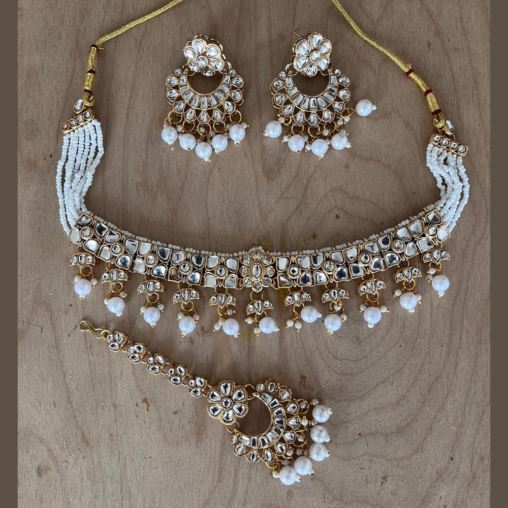 JewelMaze Gold Plated Kundan Stone And Pearls Choker Necklace Set - 10731321GR