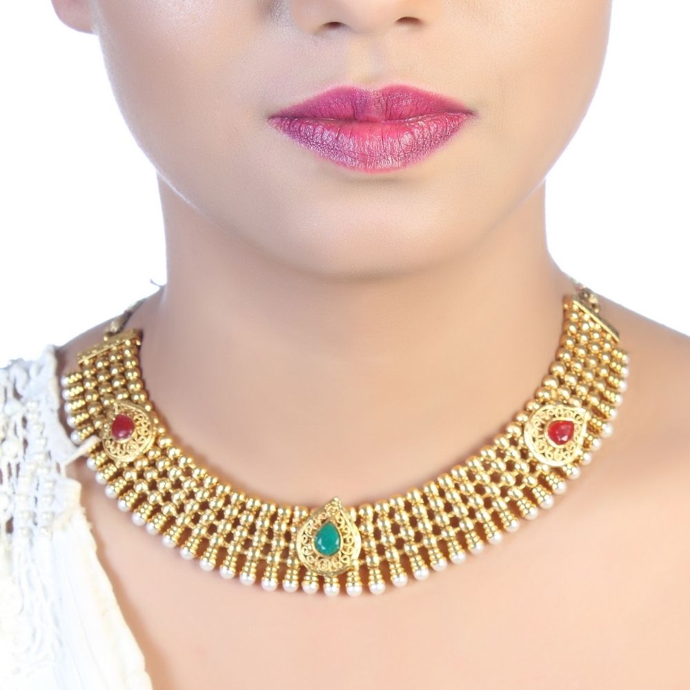 JewelMaze Traditional Pota Stone and pearl necklace set