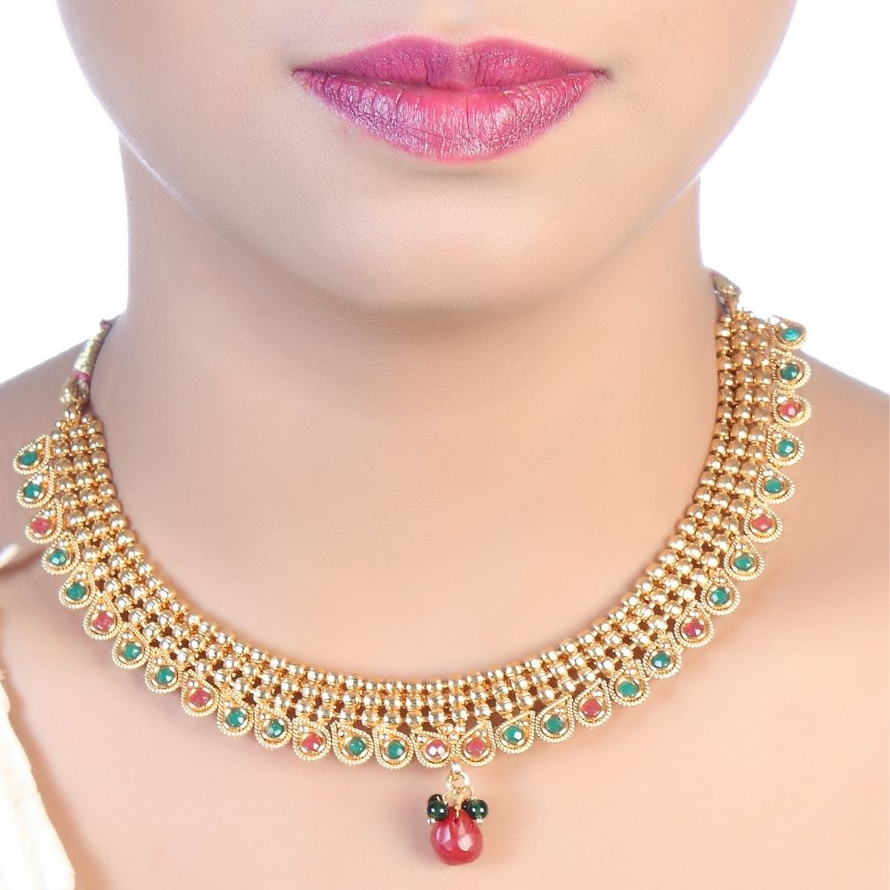 JewelMaze Traitional Pots Stone necklace set