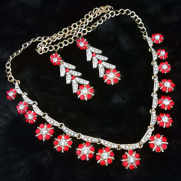 JewelMaze Gold Plated Red Austrian Stone Necklace Set - 1108537