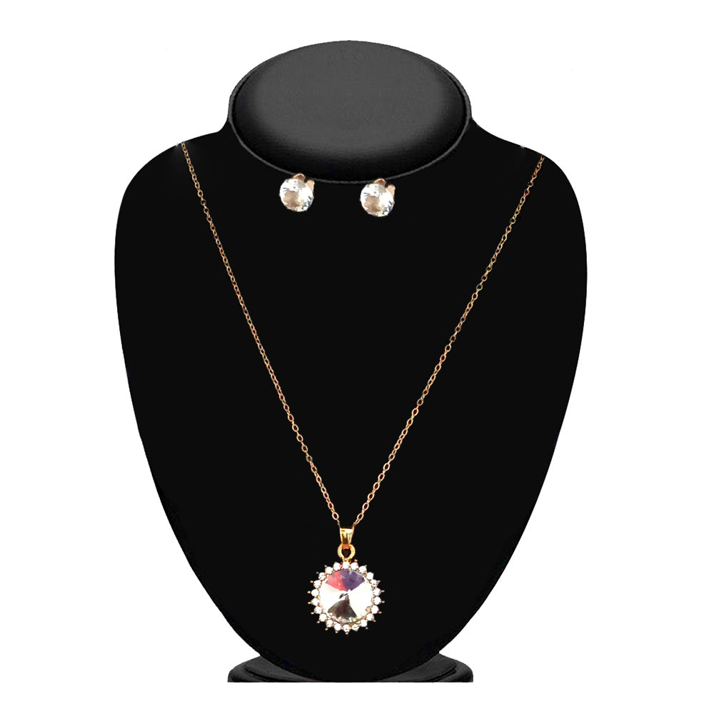 JewelMaze Round Shaped Chain Pendant
