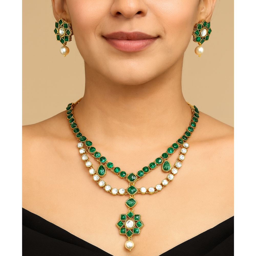JewelMaze Gold Plated Green Kundan Stone Necklace Set