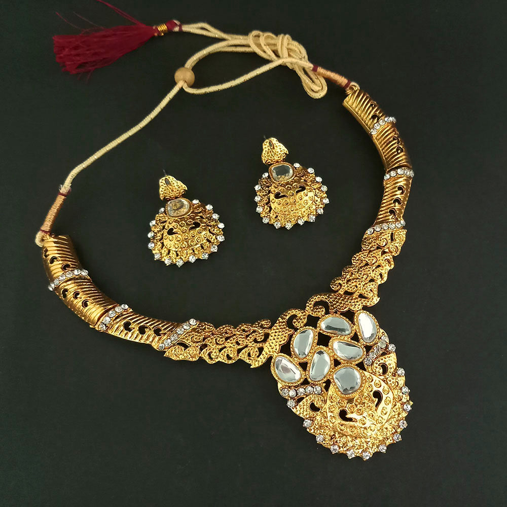 JewelMaze Gold Plated Kundan Stone Necklace Set