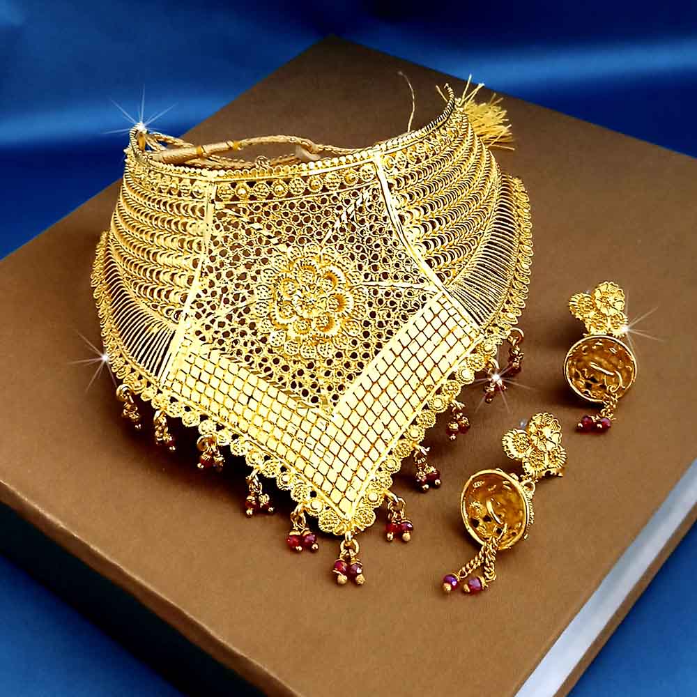 JewelMaze Forming Gold Plated Traditional Designer Necklace & Earring Set
