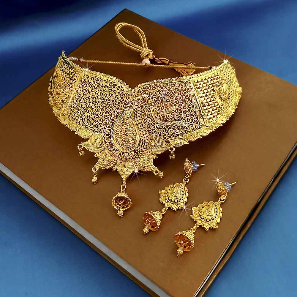 JewelMaze Forming Gold Plated Traditional Designer Necklace & Earring Set