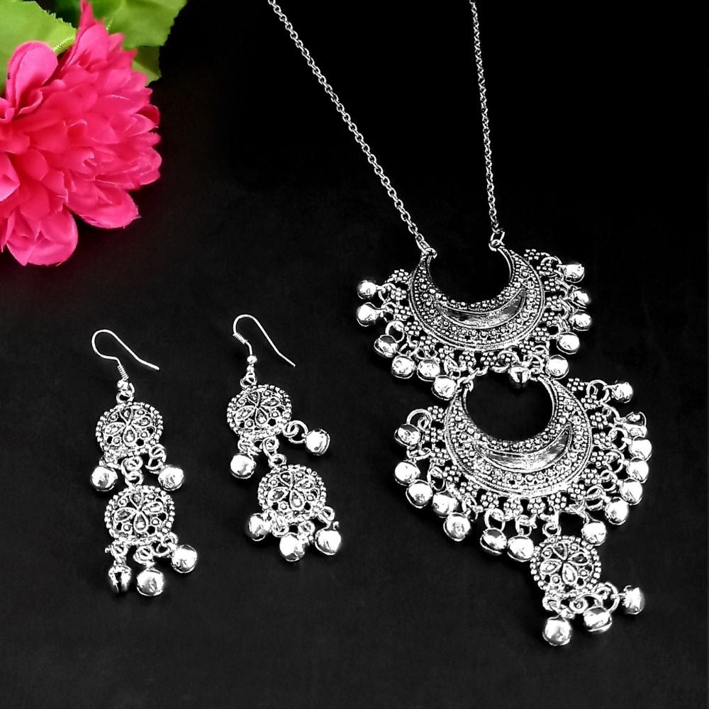 JewelMaze Elegant Oxidised long necklace For Traditional Wear