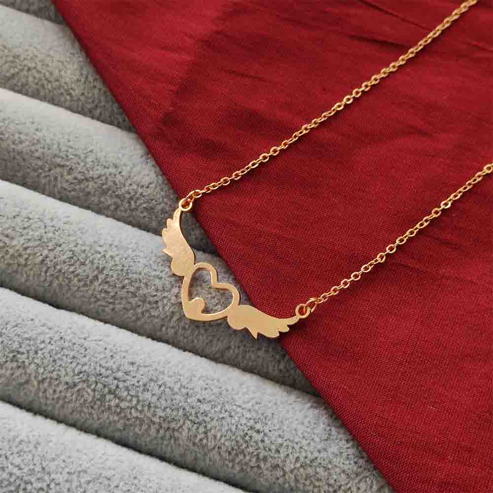 JewelMaze Heart Wings Chain Pendant - 113114610RG