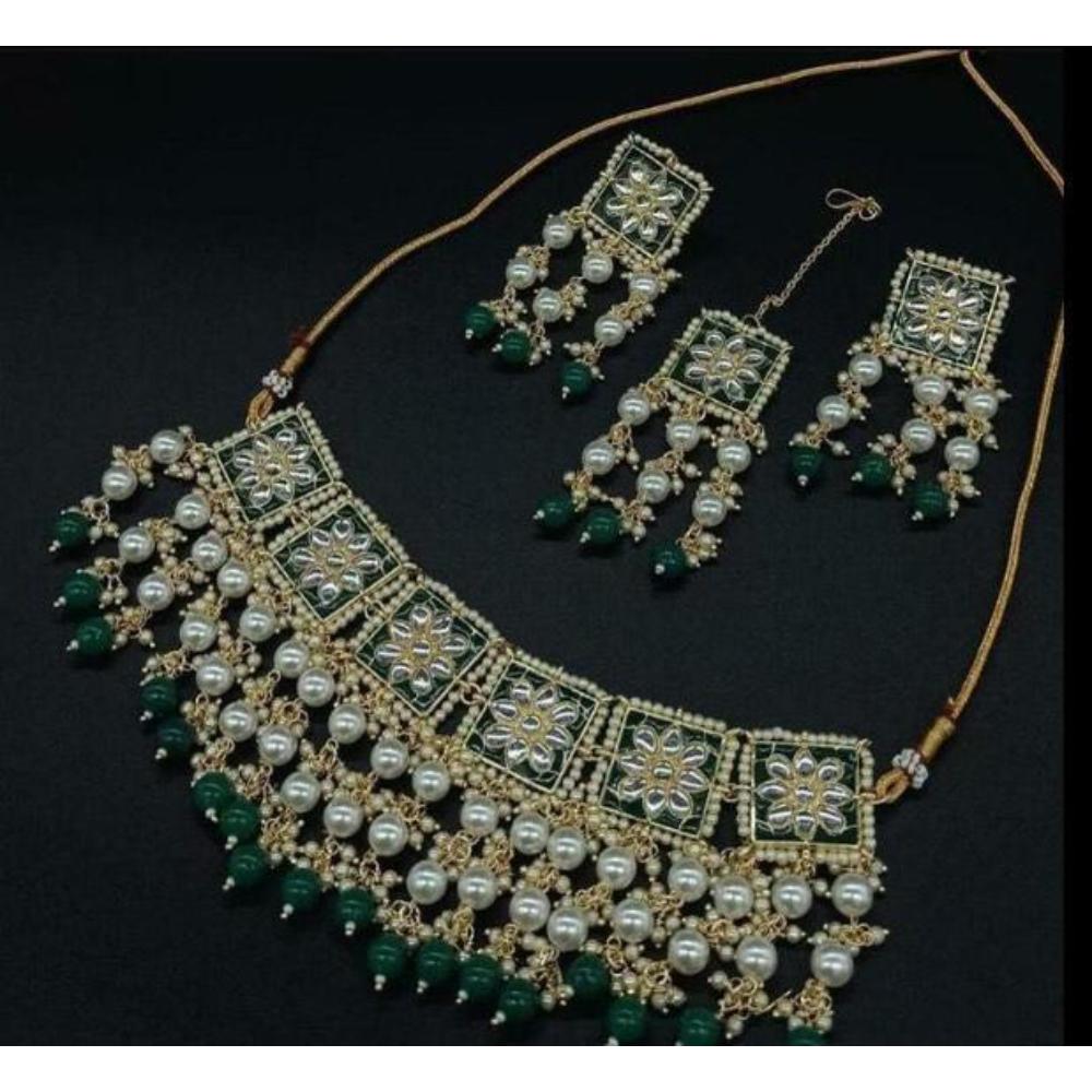 JewelMaze Green Meenakari & Kundan Necklace Set With Maang Tikka