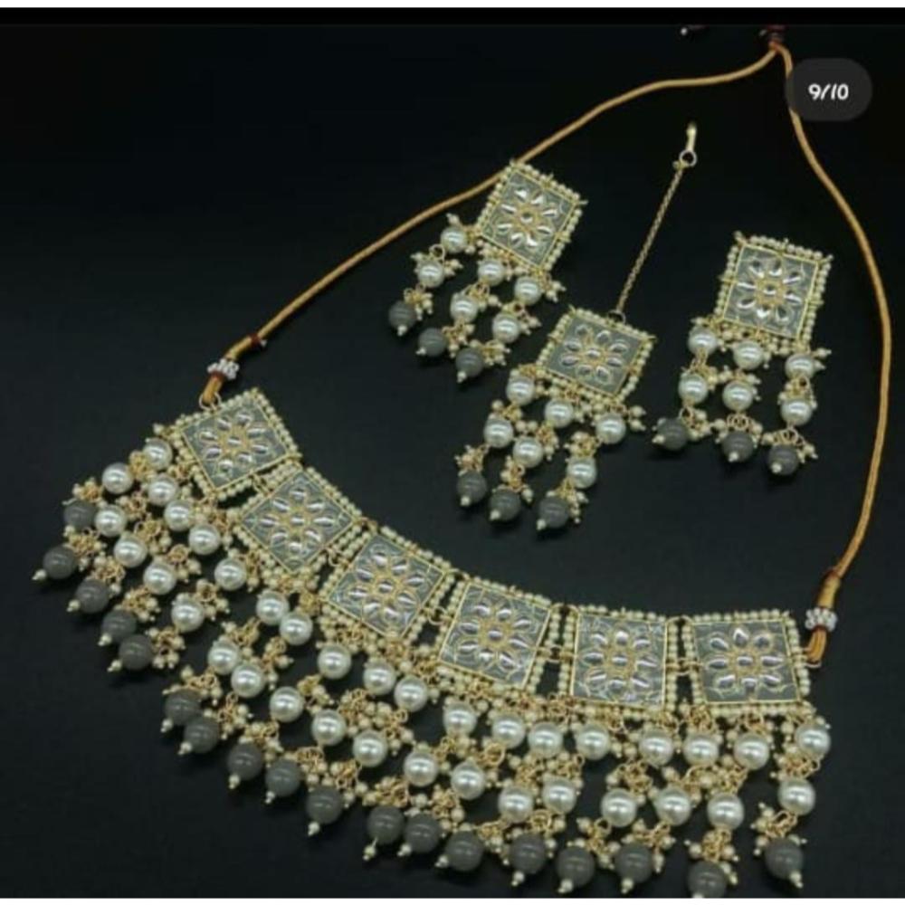 JewelMaze Grey Meenakari & Kundan Necklace Set With Maang Tikka