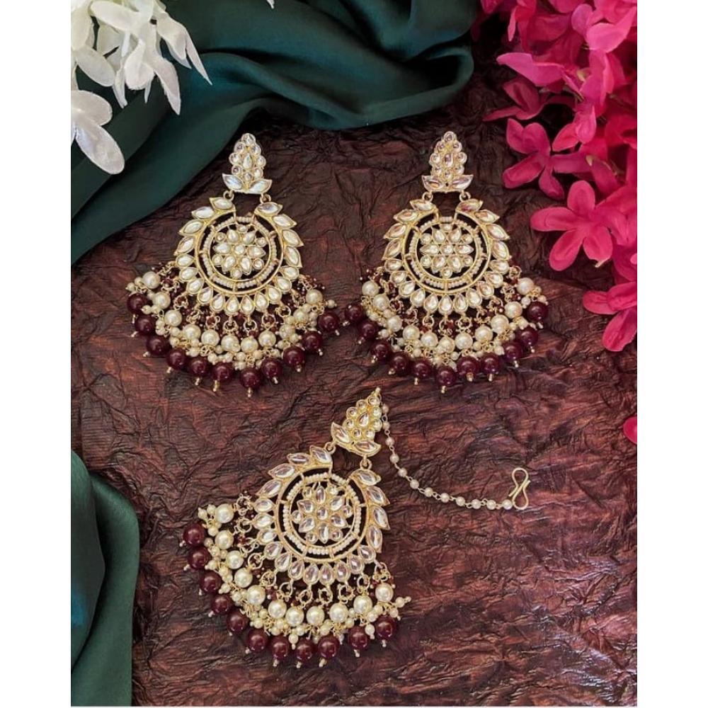 JewelMaze Maroon Beads & Kundan Dangler Earrings With Maang Tikka