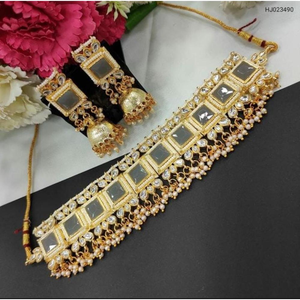 JewelMaze Grey Kundan Stone Choker Necklace Set