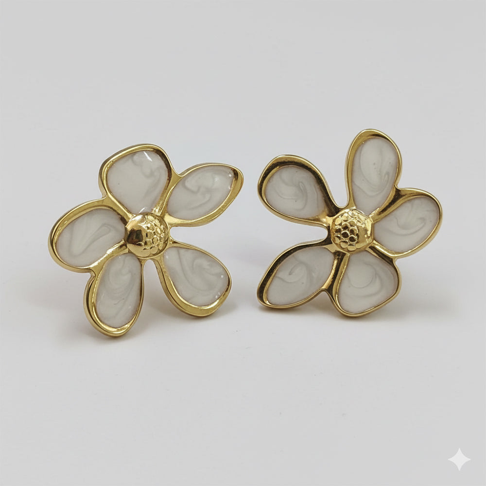 JewelMaze Demi Fine Anti Tarnish White Blossom Statement Studs
