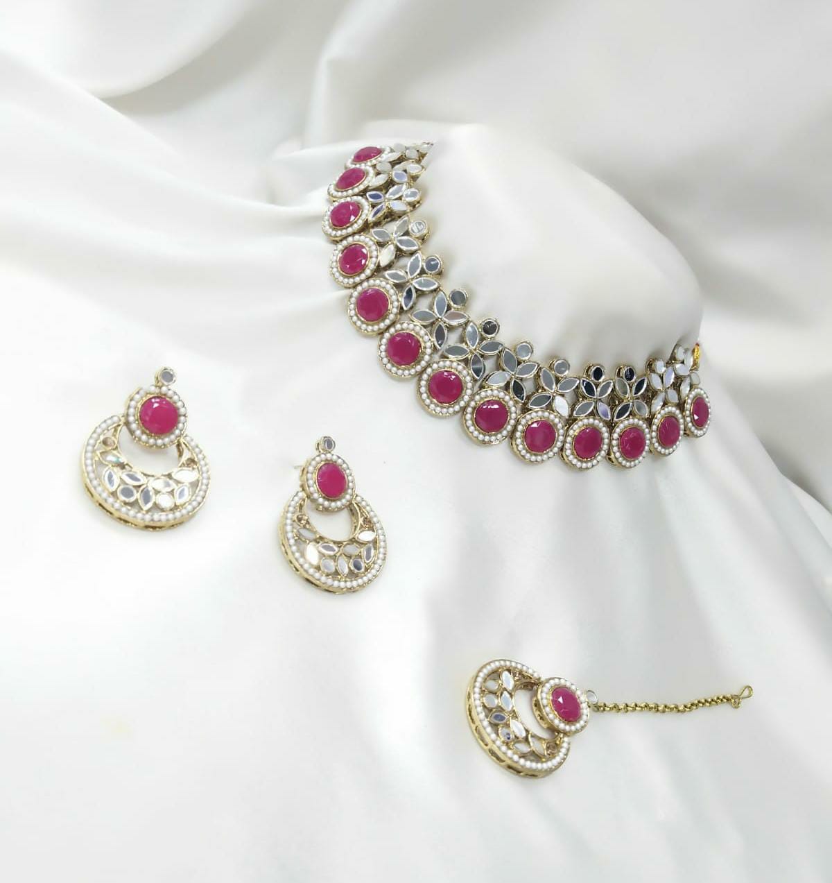 JewelMaze Gold Plated Pota Stone And Mirror Choker Necklace Set - 11374777DP