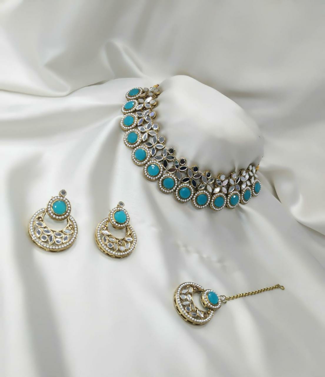 JewelMaze Gold Plated Pota Stone And Mirror Choker Necklace Set - 11374779LBL