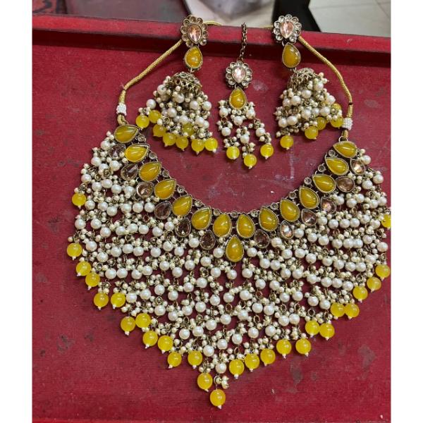 JewelMaze Crystal Stone Gold Plated Choker Necklace Set -11374871YE