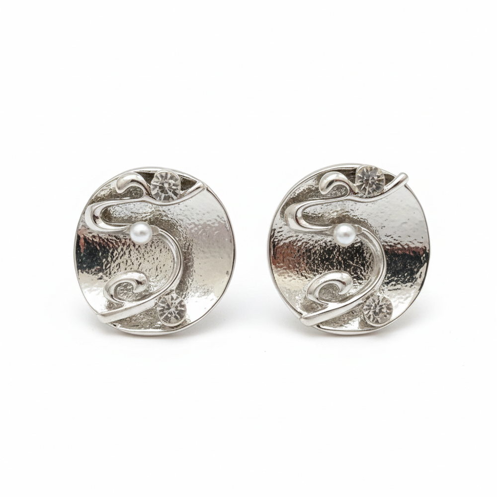 JewelMaze Anti-Tarnish Silver Round Stud Earrings for Women