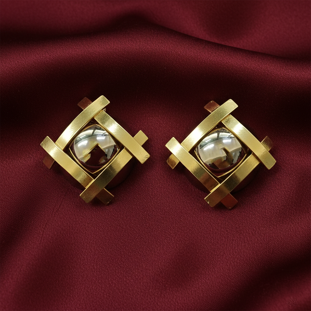 JewelMaze Elegant Anti-Tarnish Earrings for Daily Wear