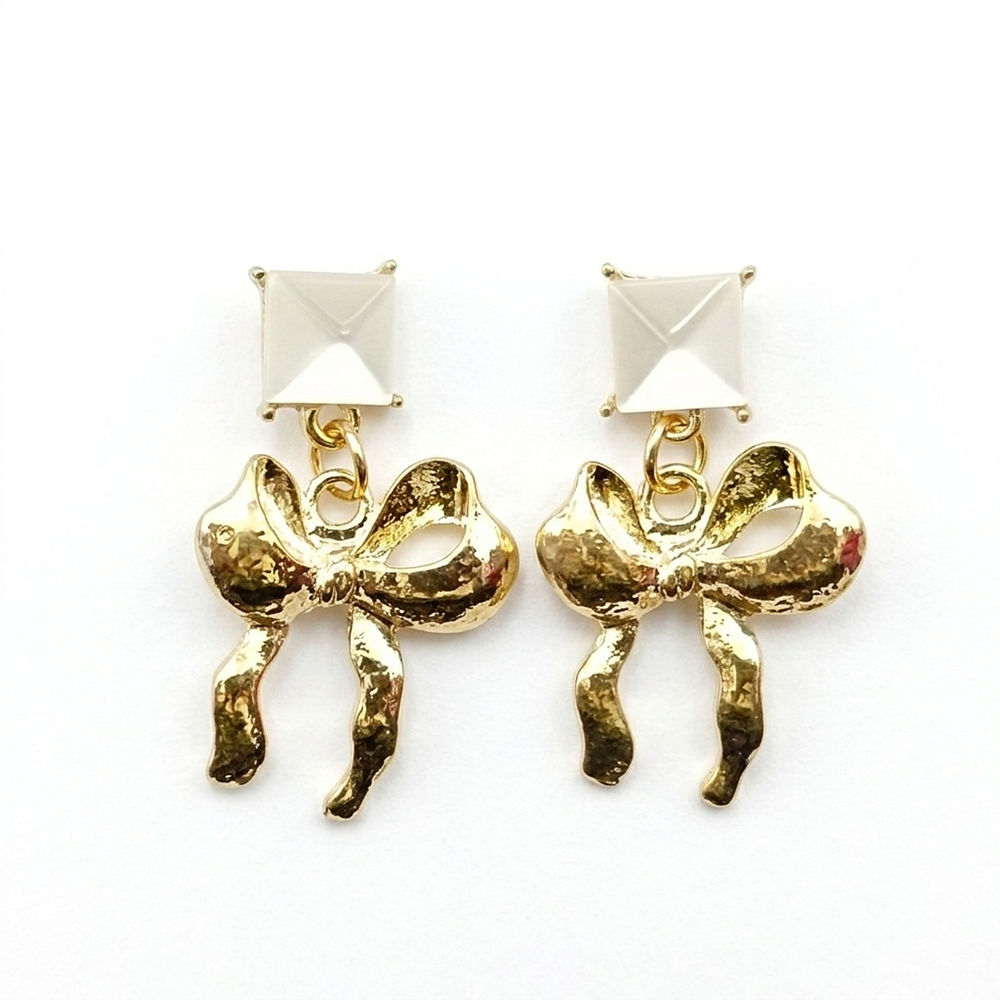 JewelMaze Unique Bow Knot Anti Tarnish Earrings