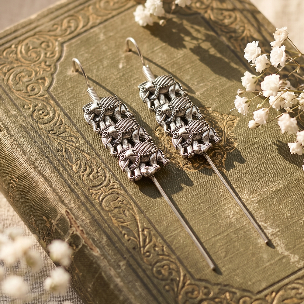 JewelMaze Oxidised Plated Elephant Earcuff