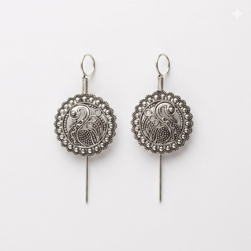 JewelMaze Oxidised Plated Peacock Earcuff
