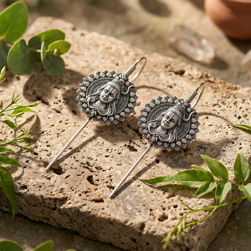 JewelMaze Oxidised Plated Shiv Earcuff