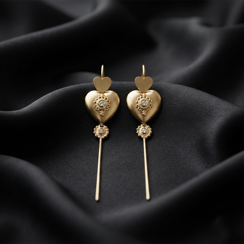 JewelMaze Gold Plated Heart Shape Ear cuff