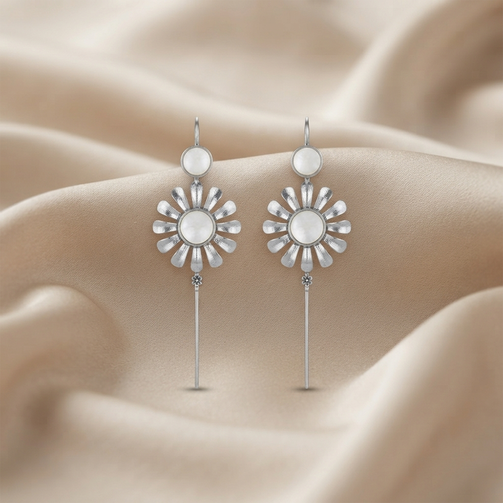 JewelMaze Oxidised Plated Floral Ear cuff
