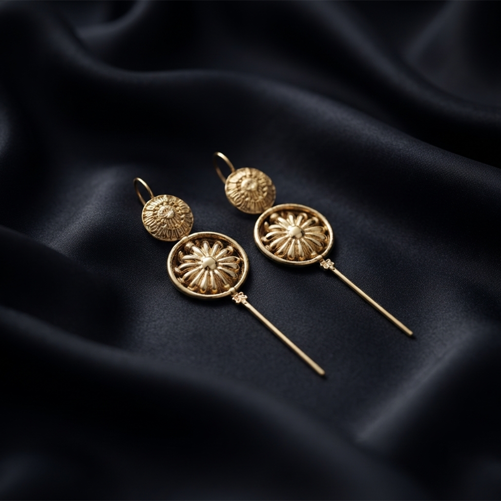 JewelMaze Gold Plated Round Ear cuff