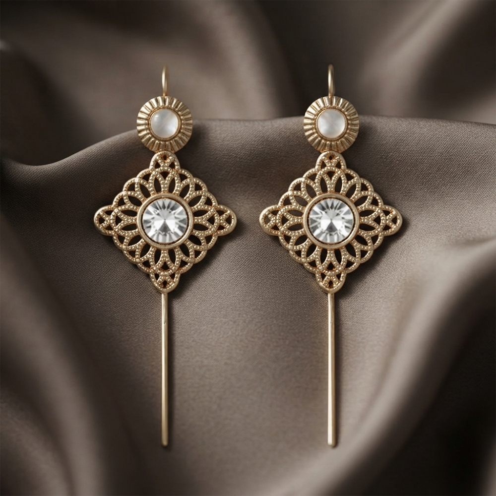 JewelMaze Gold Plated Oval Ear cuff