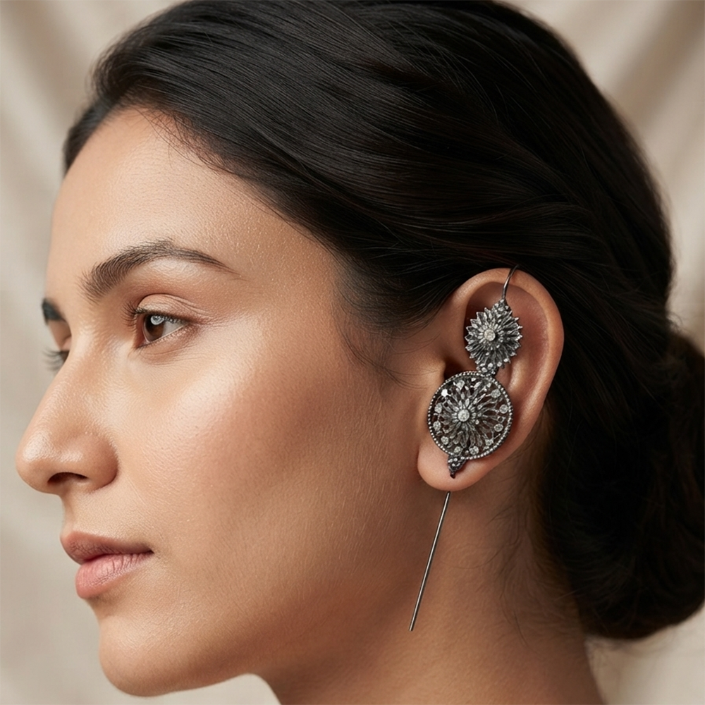 JewelMaze Oxidised Plated Round Ear cuff
