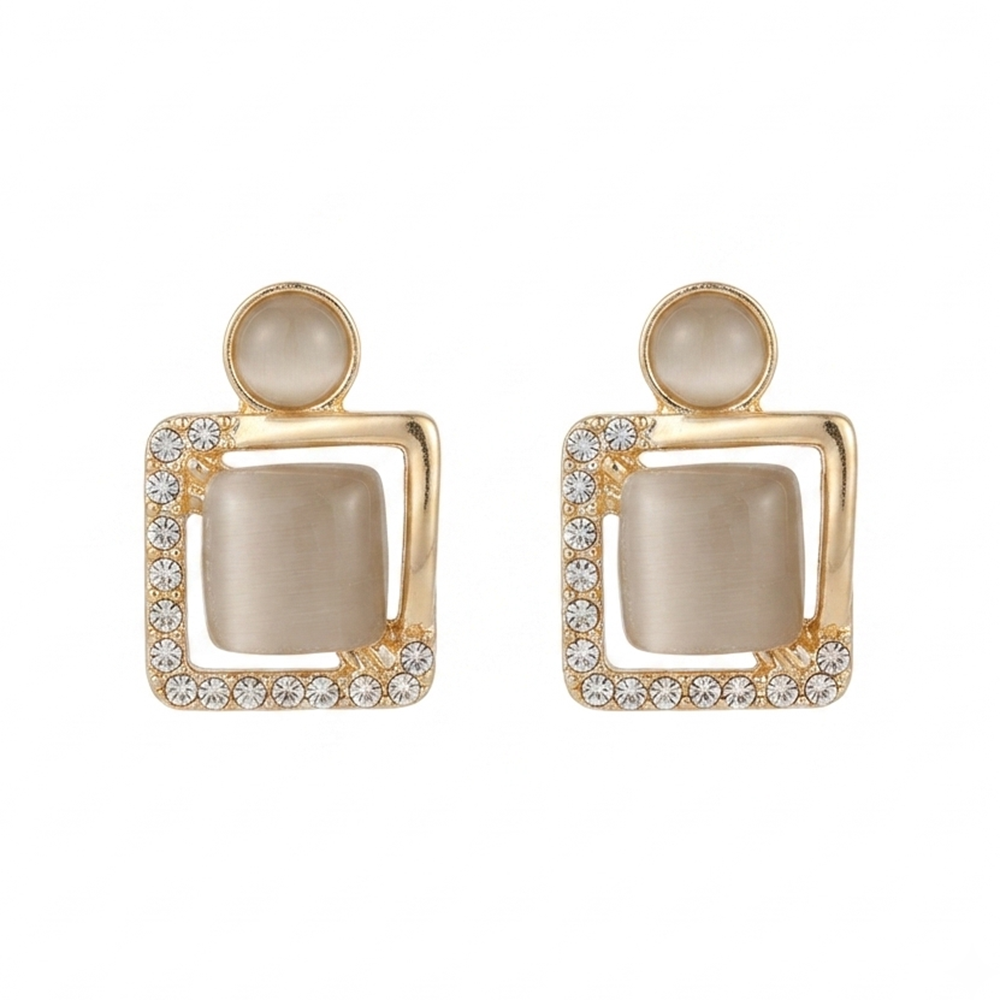 JewelMaze Exclusive Gold Plated Crystal Stone Elegant Earrings