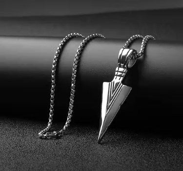 JewelMaze Beak design pendant chain for men