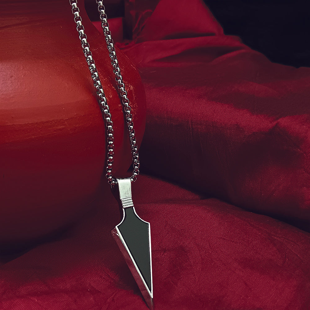 JewelMaze Silver  chain with Black Arrow Pendant for men
