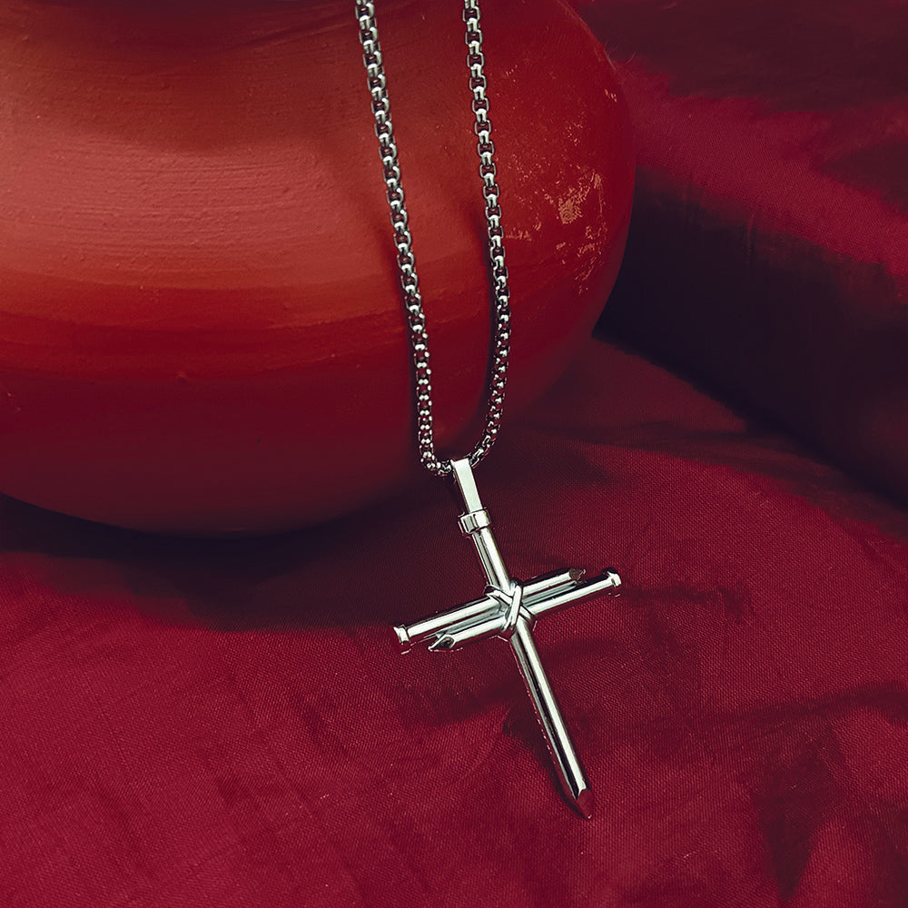 JewelMaze Cross Necklace for Men Women