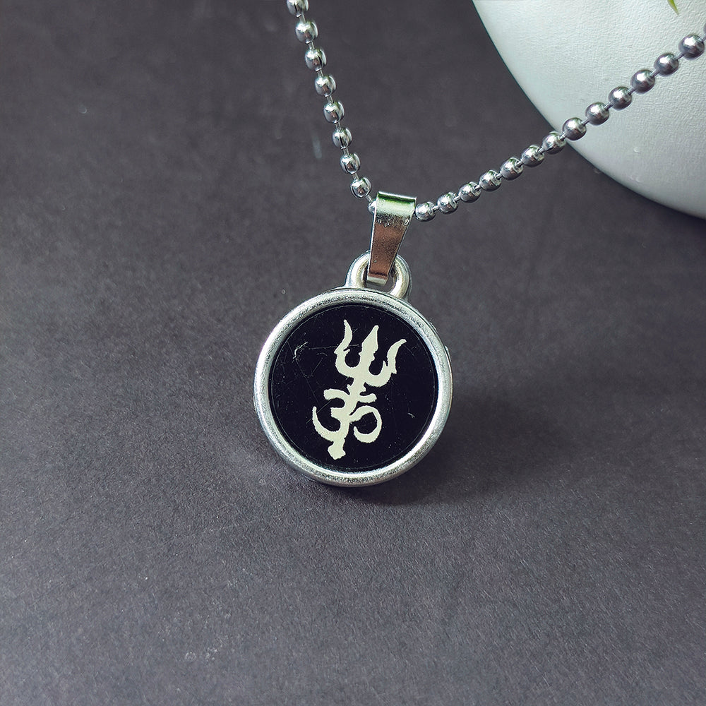 JewelMaze OM Chain Pendant For Men