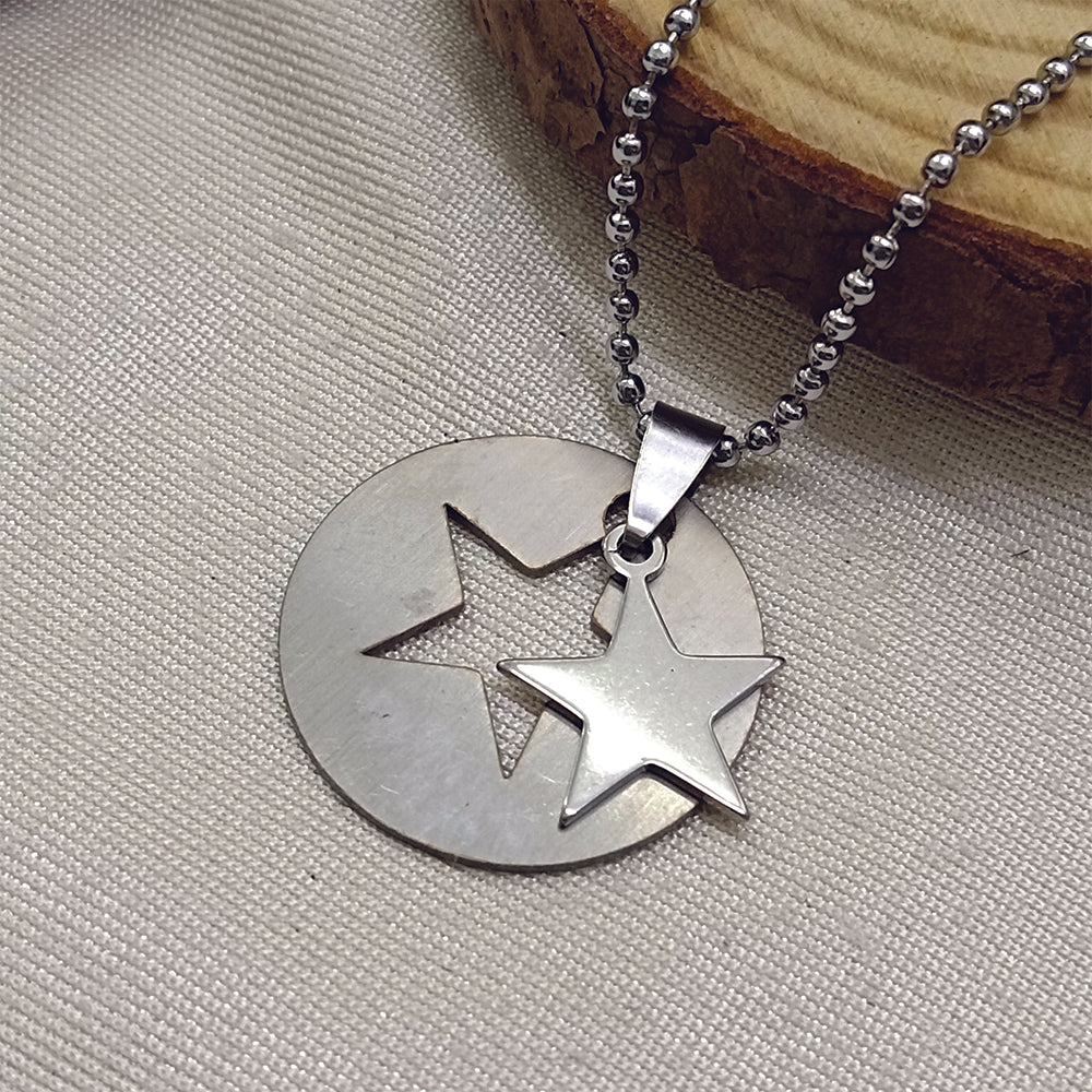 JewelMaze Star Chain Pendant For Men