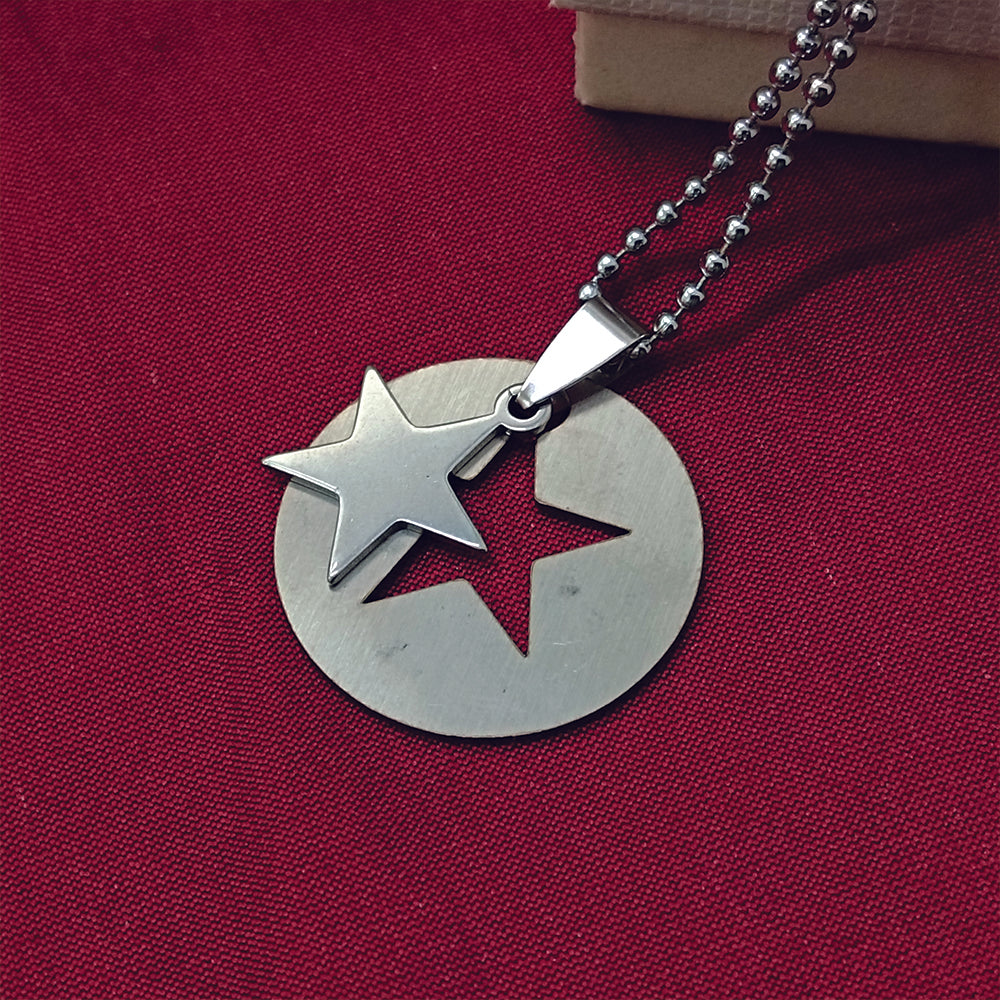 JewelMaze Star Chain Pendant For Men