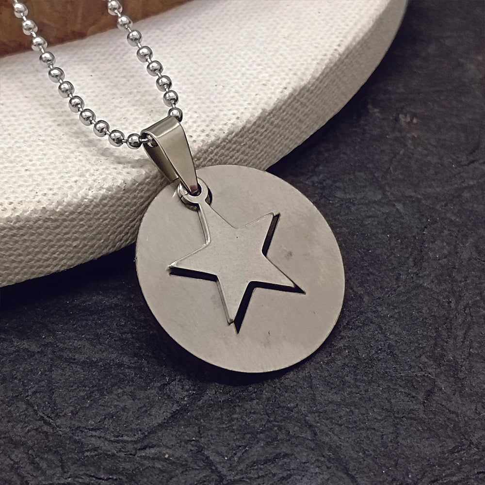 JewelMaze Star Chain Pendant For Men