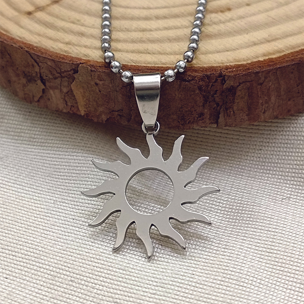 JewelMaze Sun Chain Pendant For Men And Women
