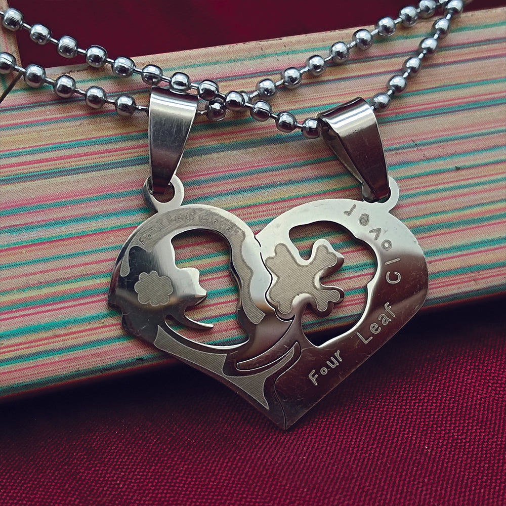 JewelMaze Heart Four Leaf Love Chain Pendant- 1404886