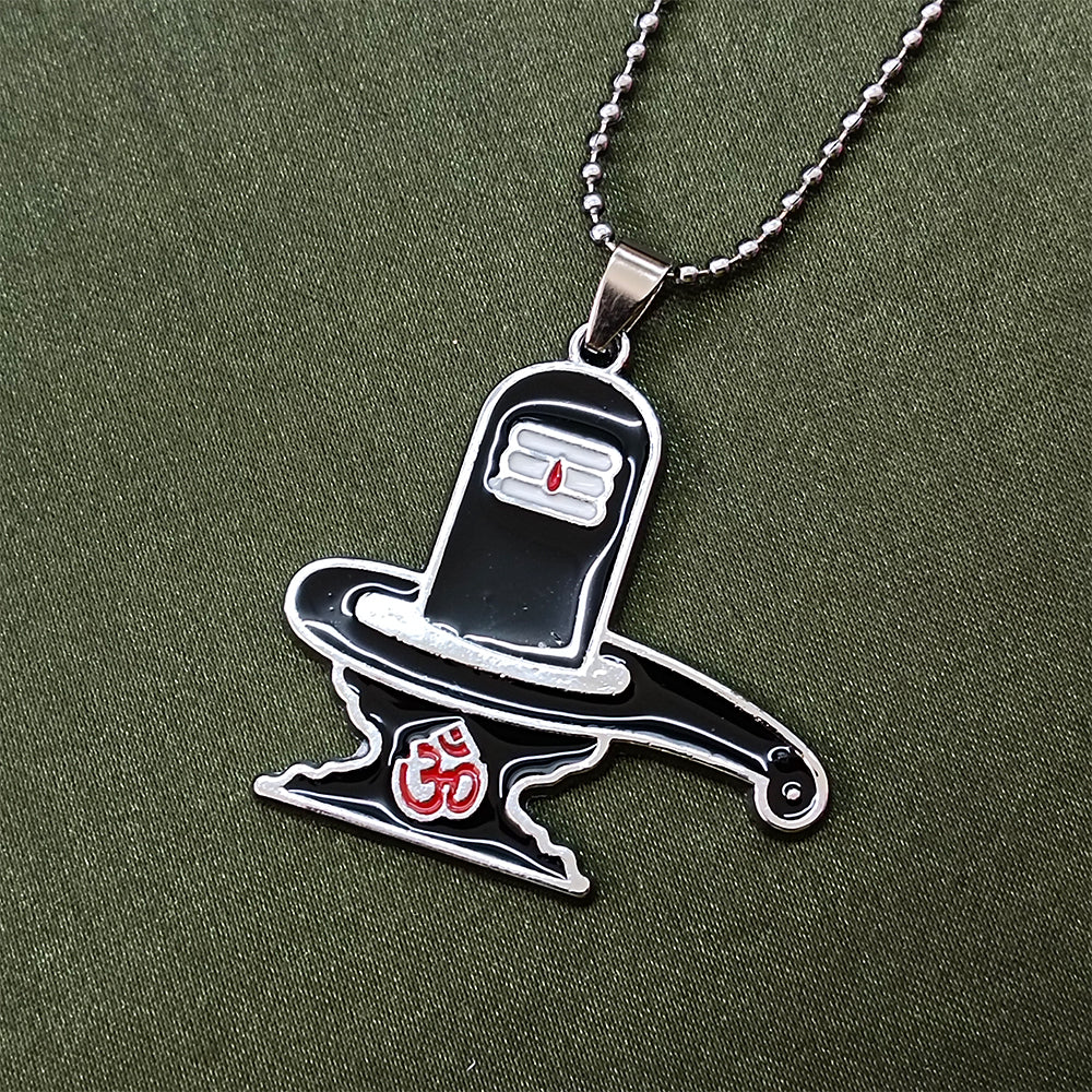 JewelMaze " Shivling " Chain Pendant