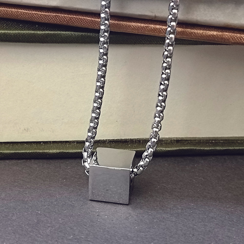 JewelMaze Unique Cube Chain Pendant - Daily Wear for Men