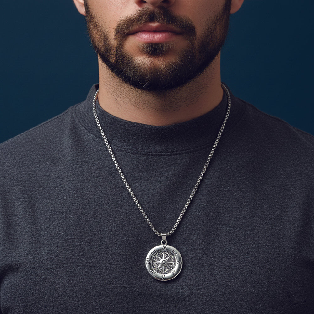 JewelMaze Modern silver-toned compass Pendant Necklace for Men